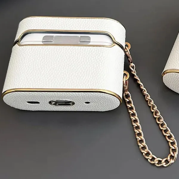 Кожаный футляр Suitcase для наушников AirPods 3 — Белый — фото 4 Кожаный футляр Suitcase для наушников AirPods 3 — Белый — фото 4