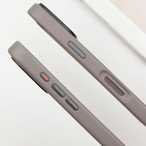 TPU+PC чохол Metal Buttons with Magnetic Fit для Apple iPhone 16 Pro Max (6.9") — Сірий — фото 4 TPU+PC чохол Metal Buttons with Magnetic Fit для Apple iPhone 16 Pro Max (6.9") — Сірий — фото 4