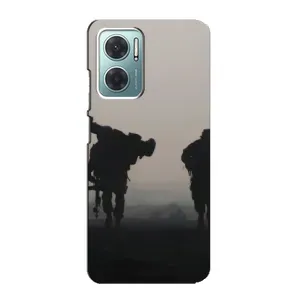 Чохли на військову тематику для Xiaomi Redmi Note 11E (Бій солдат)