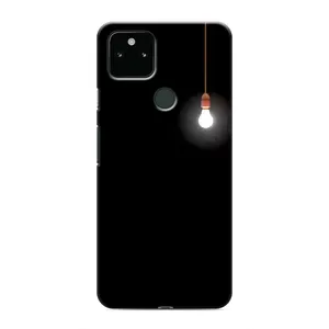 Чехол с картинками на черном фоне для Google Pixel 4a 5G (Лампочка)