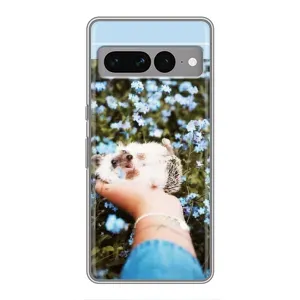 Чехлы с изображением разных животных для Google Pixel 7 Pro (Ежик на руках)