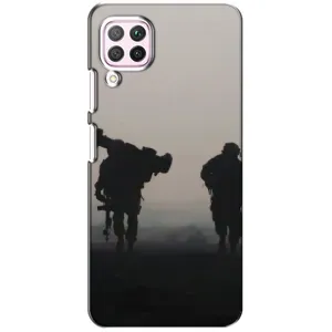 Чехлы на военную тематику для Huawei P40 Lite (Бой солдат)
