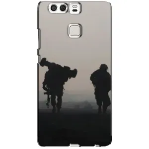 Чохли на військову тематику для Huawei P9 (Бій солдат)