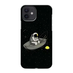 Силиконовый Чехол с принтом "Космонавты" на iPhone 12 (Космонавт на рыбалке)