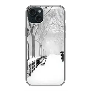 Чехлы на Новый Год iPhone 15 Plus (Снегом замело)