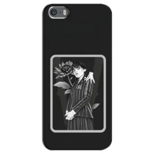Чехлы с принтом Уэнсдей на iPhone 5 / 5s / SE (Венсдей картина)
