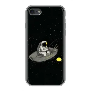 Силиконовый Чехол с принтом "Космонавты" на iPhone 7 (Космонавт на рыбалке)
