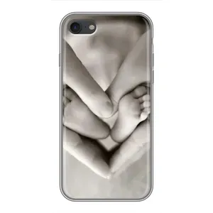 Чехлы для МАМЫ на iPhone 7 (Любящие руки)