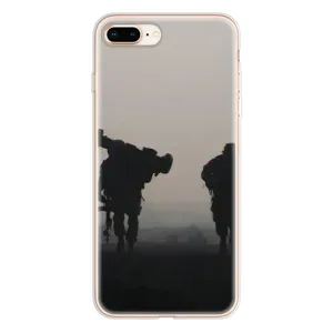 Чохли на військову тематику для iPhone 8 Plus (Бій солдат)