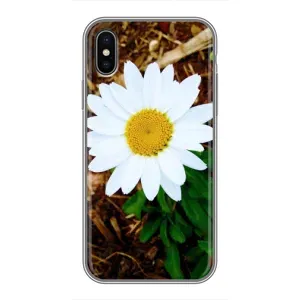 Чехол с ромашками на iPhone Xs (Белая ромашка)