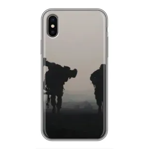 Чехлы на военную тематику для iPhone Xs (Бой солдат)