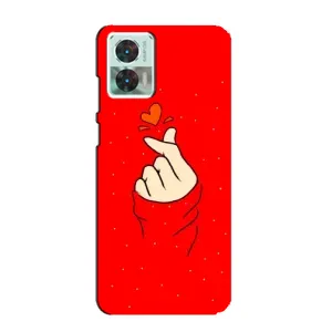 Чехлы (Знак сердечка) на Motorola Edge 30 Neo (Сердце на красном)
