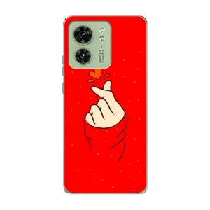 Чехлы (Знак сердечка) на Motorola Edge 40 (Сердце на красном)