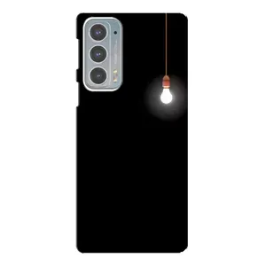 Чехол с картинками на черном фоне для Motorola Edge 20 (Лампочка)