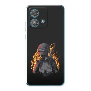 Силиконовый чехол с картинкой "Герой Pubg" на Motorola Edge 40 Neo (В огне)