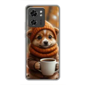 Печатный чехол «Зверята с кофе» для Motorola Edge 40 Pro (Собачка с кофе)