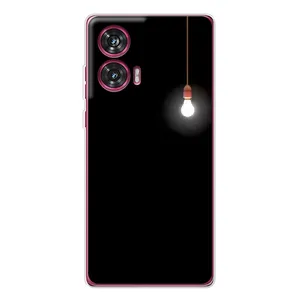Чехол с картинками на черном фоне для Motorola Edge 50 Fusion (Лампочка)
