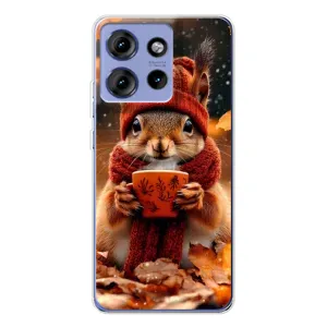 Печатный чехол «Зверята с кофе» для Motorola Edge 50 (Белка с кофе)