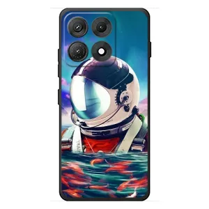 Силиконовый Чехол с принтом "Космонавты" на Motorola Edge 70 Max (Космонавт в воде)