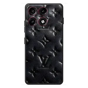 Текстурный Чехол Louis Vuitton для Моторола Эдж 70 Про (Черный ЛВ)
