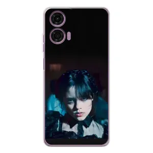 Чехлы с принтом Уэнсдей на Motorola Moto E14 (Танец Уэнсдей)