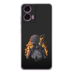 Силиконовый чехол с картинкой "Герой Pubg" на Motorola Moto E14 (В огне)