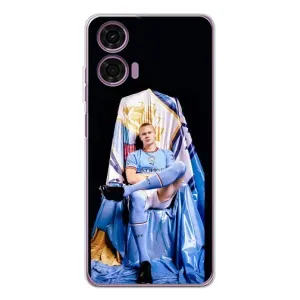 Чехлы с принтом для Motorola MOTO G04 Футболист (футболист Холанн)