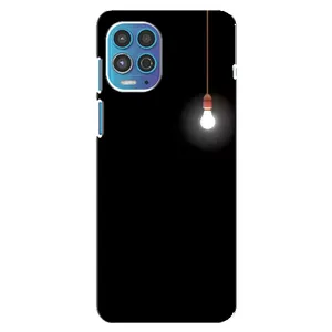 Чехол с картинками на черном фоне для Motorola MOTO G100 (Лампочка)