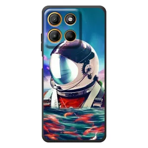 Силиконовый Чехол с принтом "Космонавты" на Motorola Moto G17 Power (Космонавт в воде)