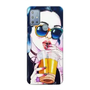 Чехол с картинкой Модные Девчонки Motorola MOTO G20 (Девушка с коктейлем)