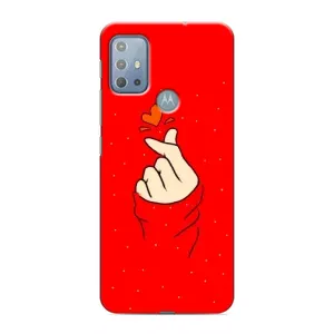 Чехлы (Знак сердечка) на Motorola MOTO G20 (Сердце на красном)
