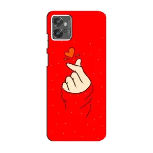 Чехлы (Знак сердечка) на Motorola MOTO G23 (Сердце на красном)