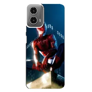 Чехол Супергерой Человека Паука на Motorola MOTO G34 (Паук на доме)
