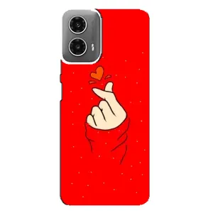 Чехлы (Знак сердечка) на Motorola MOTO G34 (Сердце на красном)