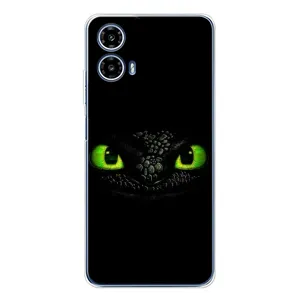 Чехол дракон Беззубик для Motorola Moto G35 (Глаза Беззубика)