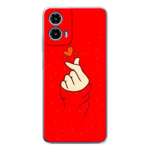Чехлы (Знак сердечка) на Motorola Moto G35 (Сердце на красном)