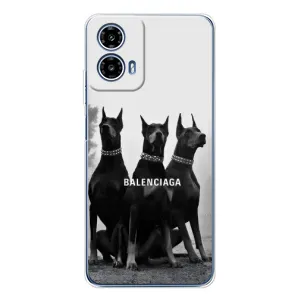 Чехол ДОБЕРМАН для Motorola Moto G35 (Три добермана)