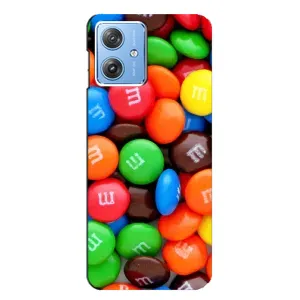 Чехол с изображением вкусной еды для Motorola MOTO G54 / G54 Power (Разноцветные M&M'S)