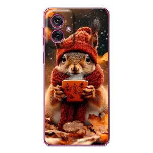 Печатный чехол «Зверята с кофе» для Motorola Moto G55 (Белка с кофе)