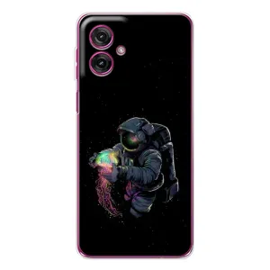 Силиконовый Чехол с принтом "Космонавты" на Motorola Moto G55 (В руках земля)