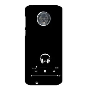 Чехол с картинками на черном фоне для Motorola MOTO G6 (Плеер)