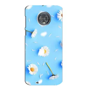 Чехол с Цветами для Motorola MOTO G6 (ромашки на голубом)
