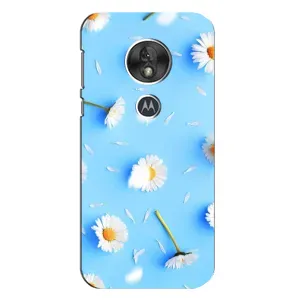 Чехол с Цветами для Motorola MOTO G7 Play (ромашки на голубом)