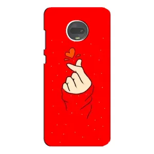Чехлы (Знак сердечка) на Motorola MOTO G7 (Сердце на красном)