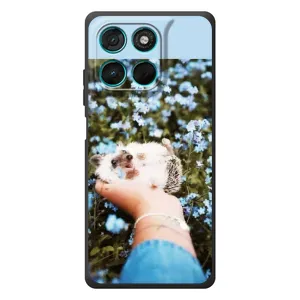 Чехлы с изображением разных животных для Motorola Moto G77 (Ежик на руках)