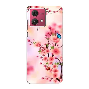 Чехол с принтом САКУРЫ на Motorola MOTO G84 (Бабочки на сакуре)