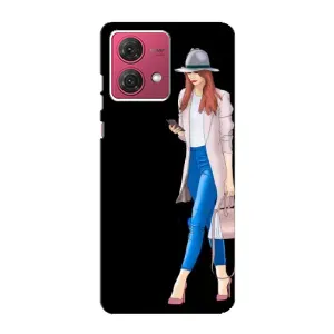 Чохол з картинкою Модні Дівчата Motorola MOTO G84 (Дівчина з телефоном)