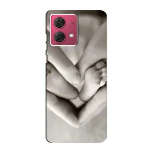 Чехлы для МАМЫ на Motorola MOTO G84 (Любящие руки)