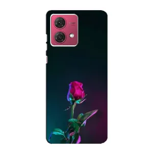 Чехлы с принтом Розочки для Motorola MOTO G84 (Ночная роза)