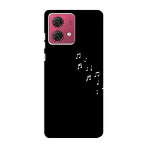 Чехол с картинками на черном фоне для Motorola MOTO G84 (Ноты)